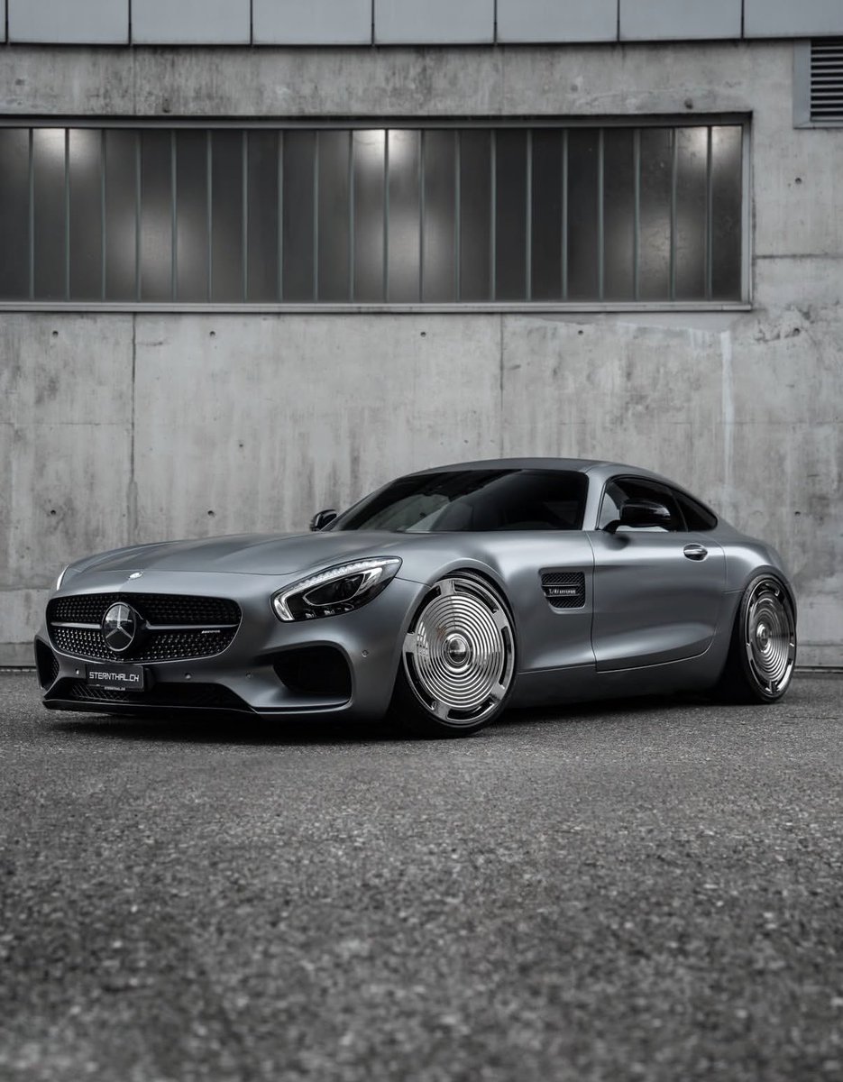 LuxuryCars365's tweet photo. Mercedes-AMG GTS ☁️ https://t.co/lgquNnMHFY