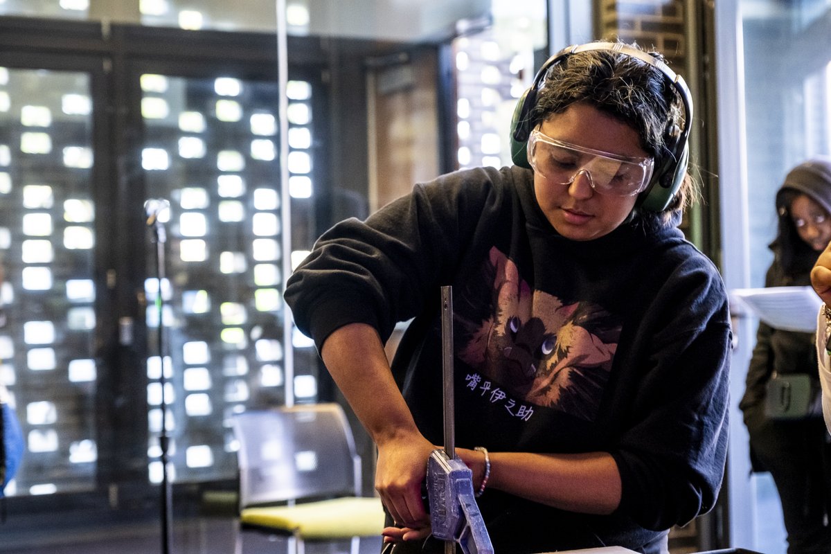 UChicago Civic Engagement tweet media