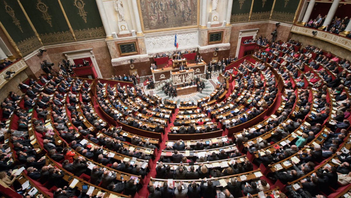 AlertesInfos's tweet image. 🚨🇫🇷 ALERTE INFO | L’Assemblée nationale ADOPTE l’article INTERDISANT les réseaux sociaux aux moins de 15 ans. (AFP)