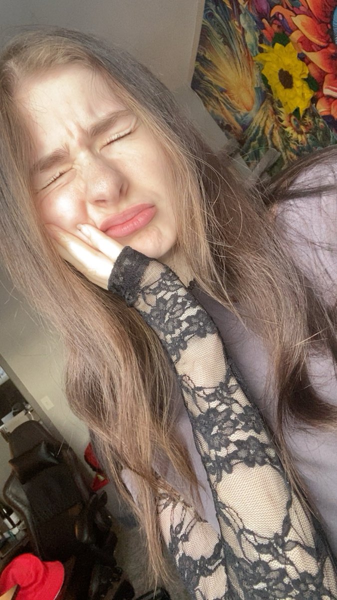 Come visit me on Twitch pookies