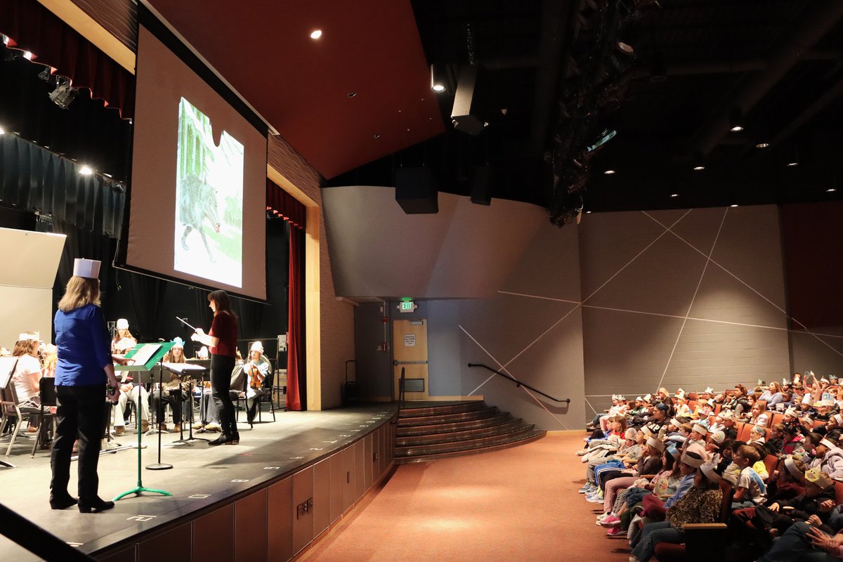 Emily Kluga tweet media