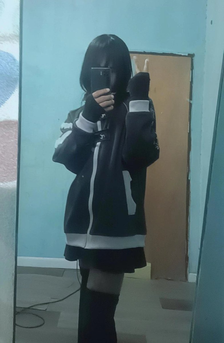_alkalinetears's tweet photo. ㅤㅤㅤㅤ݁⋆⭒˚.⋆
ㅤㅤhelo!!! im kyo
ㅤㅤㅤ20 years old transfem!!
ㅤㅤi like dressing up (when i have money)
ㅤㅤblue archive, arknights, vocaloid, hsr mainly
ㅤㅤㅤㅤi may be unstable, sorry
ㅤㅤㅤㅤㅤㅤ✮⋆˙ https://t.co/MB8WX7WDWf