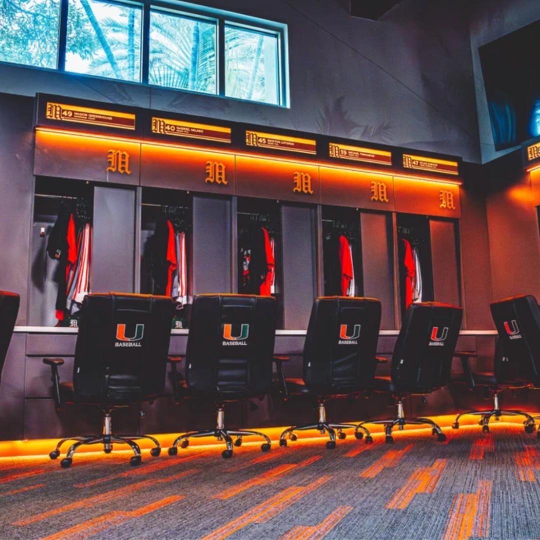 Hollman Lockers tweet media