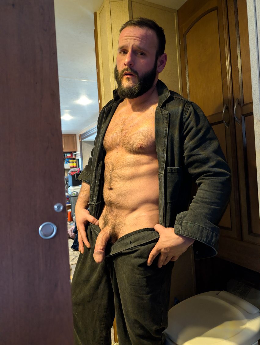 Listentodaddy tweet media