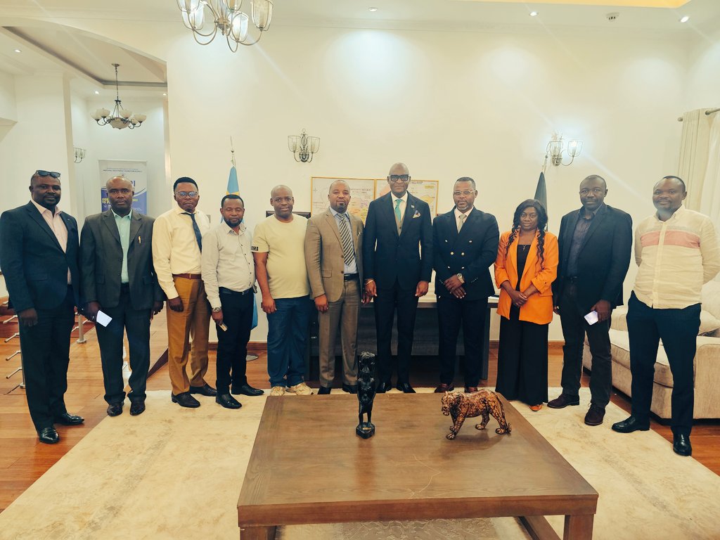 Davidtsk49's tweet image. Séance de travail tenue ce lundi 26 janvier 2026 entre nous, CMD -RDC/KENYA, et le collectif des médecins congolais exerçant au Kenya. L'ordre du jour de cette rencontre portait sur la preservation de l'exercice professionnel de nos compatriotes médecins au Kenya.