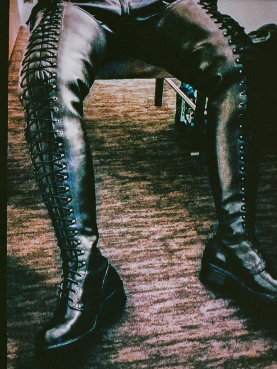 Heavy steal around my neck, servicing my Aryan's Boss boots ⛓️🔒 #WP #whiteowned #MaSStersn𝗂gger