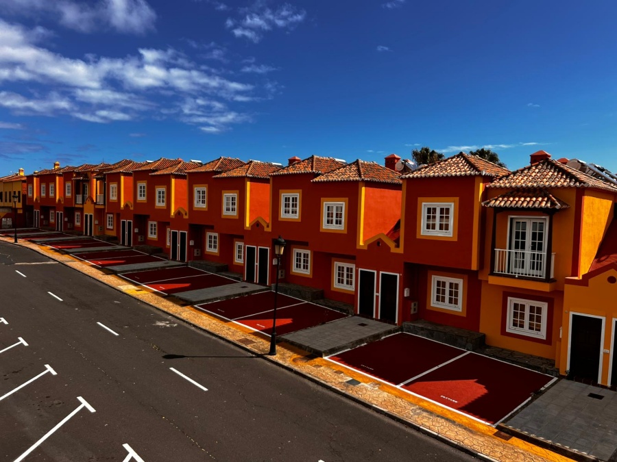 elapuron's tweet image. Obras Públicas reafirma el objetivo de habilitar “en torno a 700 viviendas” en La Palma
elapuron.com/noticias/polit…

#LaPalma #viviendas #pablorodriguez #consejeriadeobraspublicas