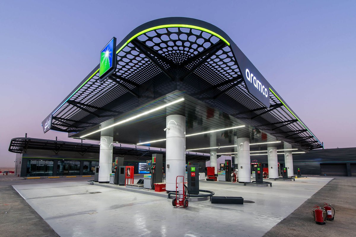 Mat_tttm's tweet image. Largest Oil &amp;amp; Gas Companies by market cap (Jan 26):
1. 🇸🇦 Saudi Aramco - $ 1.629 T
2. 🇺🇲 Exxon Mobil - $ 574.9 B
3. 🇺🇲 Chevron - $ 337.3 B
4. 🇨🇳 PetroChina - $ 274.9 B
5. 🇳🇱🇬🇧 Shell - $ 207.5 B
6. 🇫🇷 TotalEnergies - $ 150.9 B
7. 🇨🇳 CNOOC - $ 147.8 B
8. 🇺🇲 ConocoPhillips - $ 122.9…