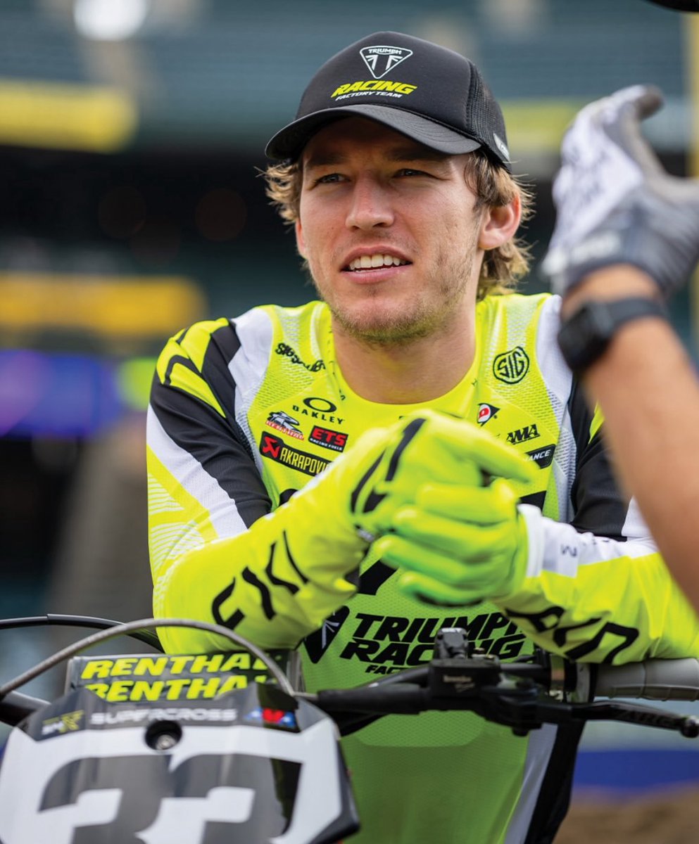 Dirtbikelover tweet media