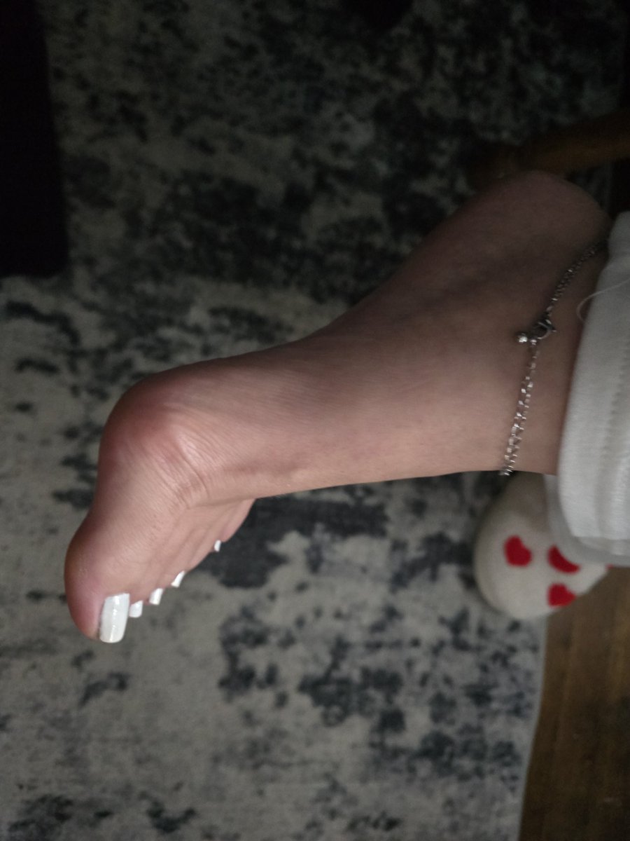 ToesAndTittys tweet media