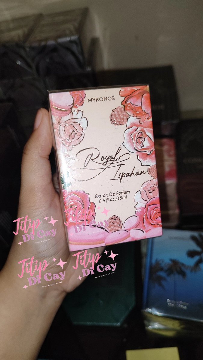 chania✿ tweet media