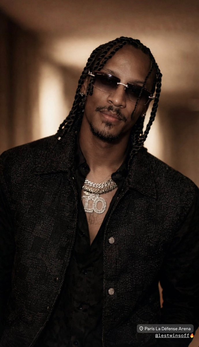 Gospode Bože, sve je lepši...

Laurent Bourgeois (Les Twins)
