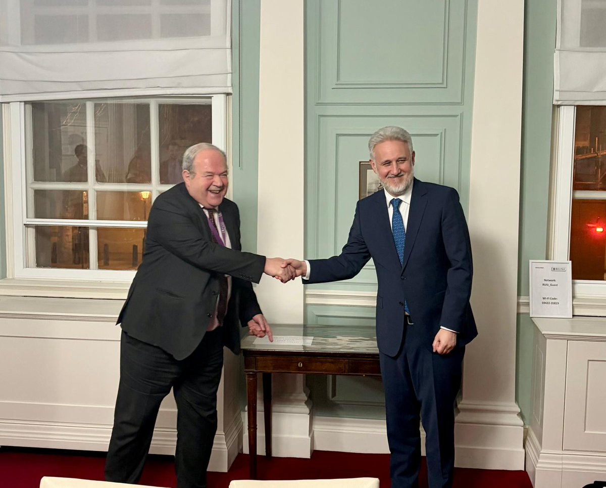 Invited by @rusi_org, I spoke at a roundtable on the strategic importance of the #BlackSea region and actionable measures Romania can pursue to improve regional security and stability. Special thanks to Professor <a href="/JEyal_RUSI/">Jonathan Eyal</a> and Ambassador <a href="/laurapopescumfa/">Laura Popescu</a> for organising this