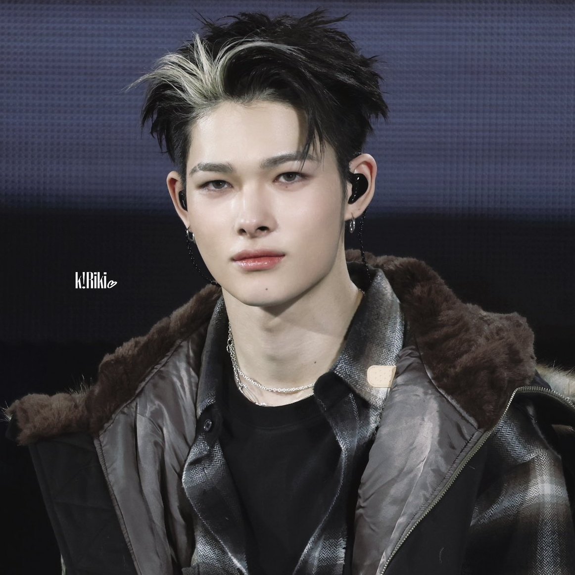 belift podia ter seguido o exemplo de outros grupos e abdicar da participação do enhypen no evento em macau e msm assim escolheu excluir o ni-ki

cada dia mais a empresa arquiteta  meios p separar os 7, não podemos deixar ela agir de forma vil livremente, deixem aqui o template‼️