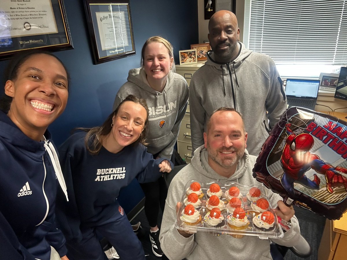 Trevor Woodruff tweet media