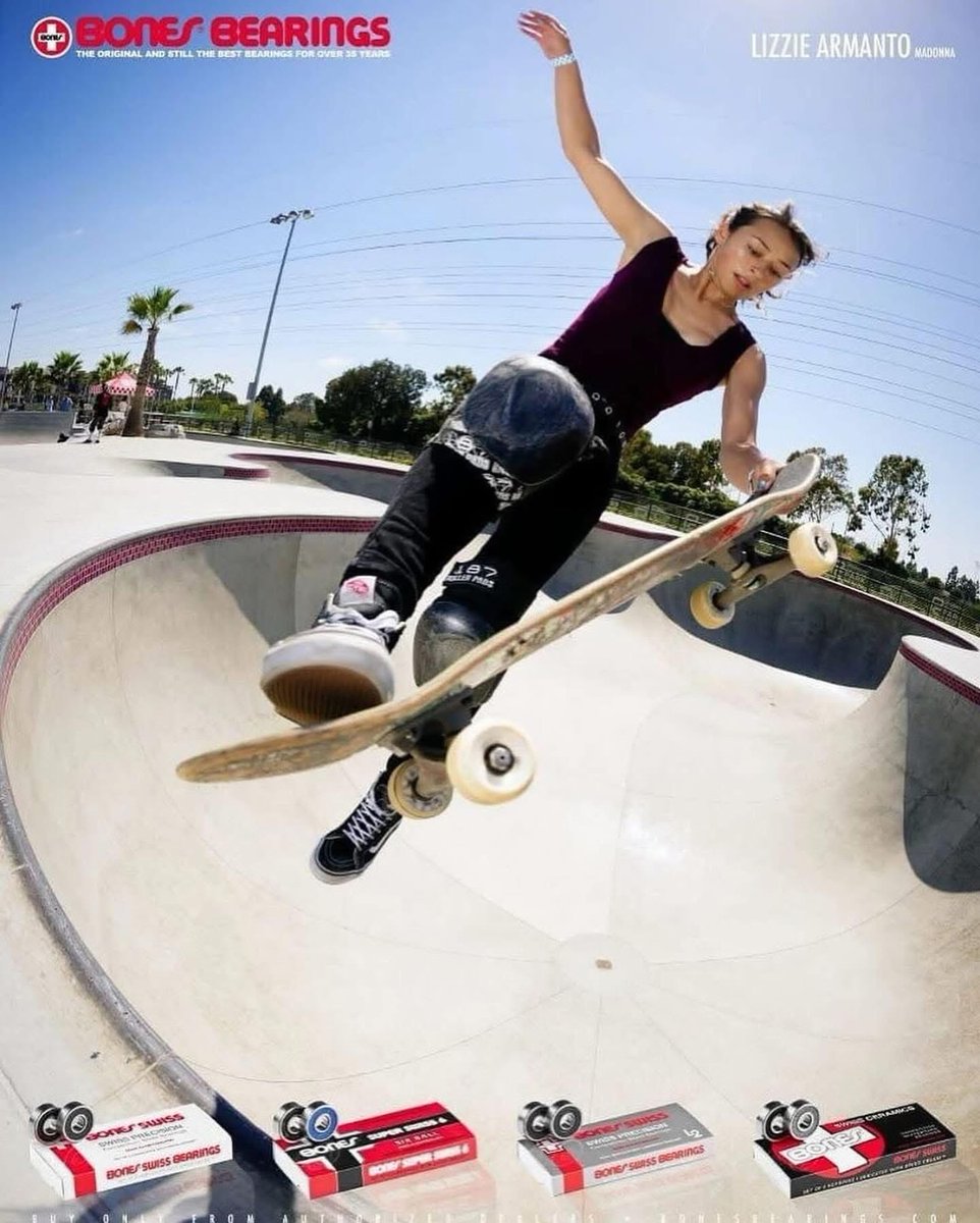 Happy Birthday <a href="/Lizziearmanto/">Lizzie Armanto</a> 🥳🎉🎊🎈🎂🎁