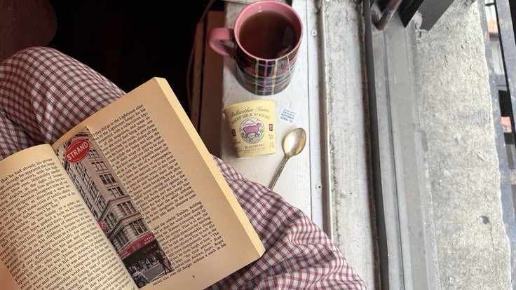 forlukov's tweet image. hiii 🍎 i’m looking for #booktwt moots!

• 20, she/her, english major
• esp/eng!!!!
• anything, but mainly fantasy
• pjo, mistborn, tfota, got, tsc &amp;amp; more!
• films, videogames, anime, music

♡ | ↺ to be moots!