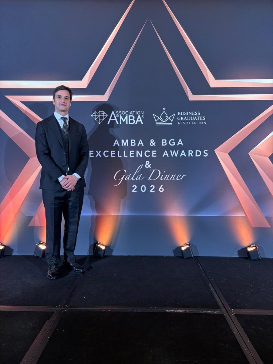 Quiero felicitar a nuestro jefe de Gabinete del Ministerio de Hacienda y director de Modernización del Gobierno de Mendoza, Facundo Biffi, por haber quedado entre los 5 mejores, sobre más de 10.000 estudiantes de 330 escuelas de negocios en 75 países, en la categoría Estudiante