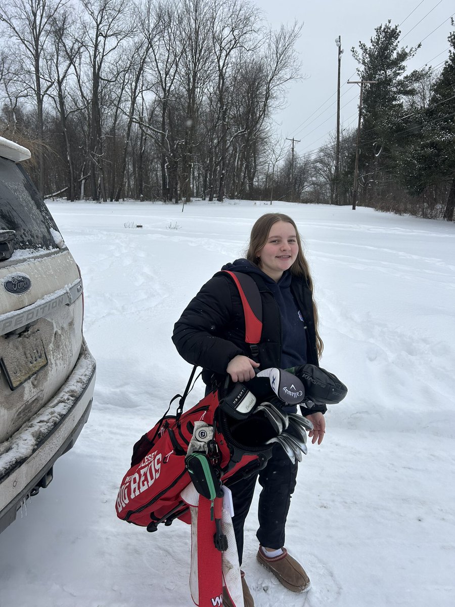 jsims000's tweet image. Golf weather in PA🥶❄️ work never stops 💪 @reagansimmons00  #countdowntopinehurst #2026loading