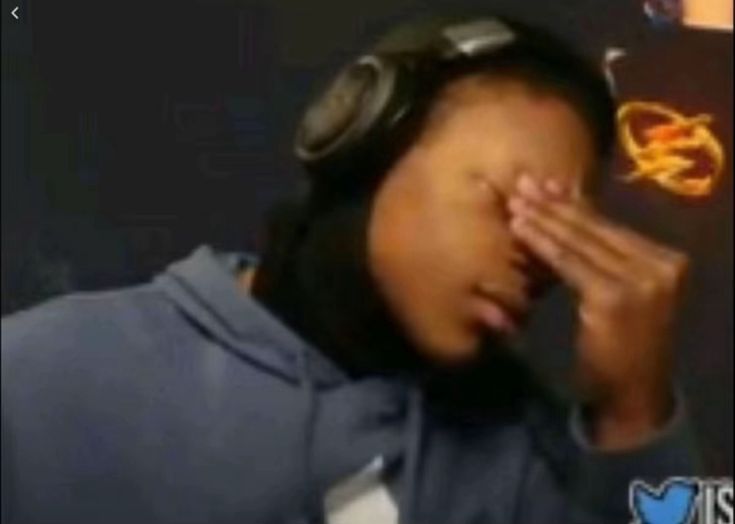 la recalca concha d tu madre

boe, yo quería hacer esto, yo m lo tengo q fumar ahora