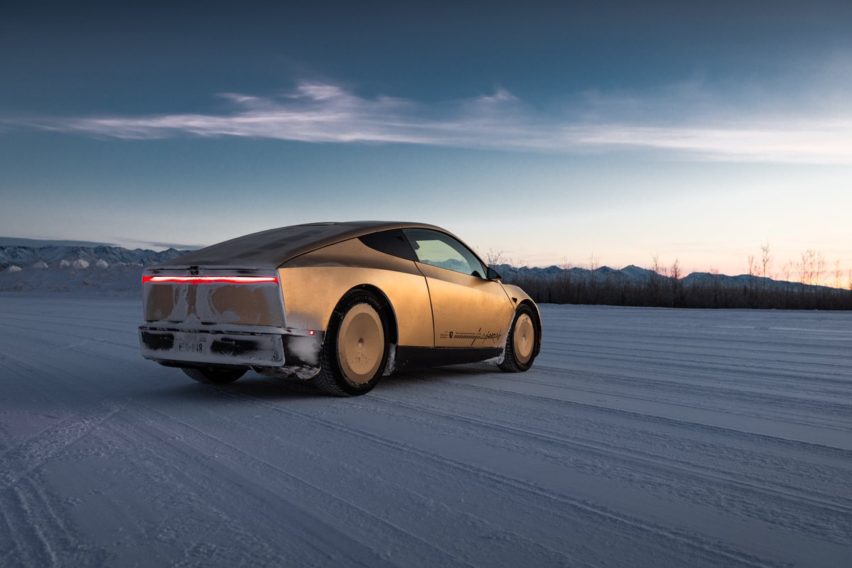 SawyerMerritt's tweet image. Jim Cramer today on @Tesla:

"Repeat after me, Tesla’s a robot company. Tesla’s an autonomous driving play. It’s not just a car company. And this might be the quarter that defines that new narrative. The stock goes higher, if so, here’s what’s going to happen. The stock is just…