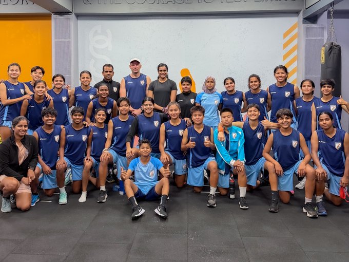 Olympian #PVSindhu inspiring the future of Indian football 
With the Indian U20 Women’s Football Team in Bengaluru - a powerful symbol of unity, motivation &amp; sporting excellence.
Champions inspiring champions.
#manipur #Resign #Natif