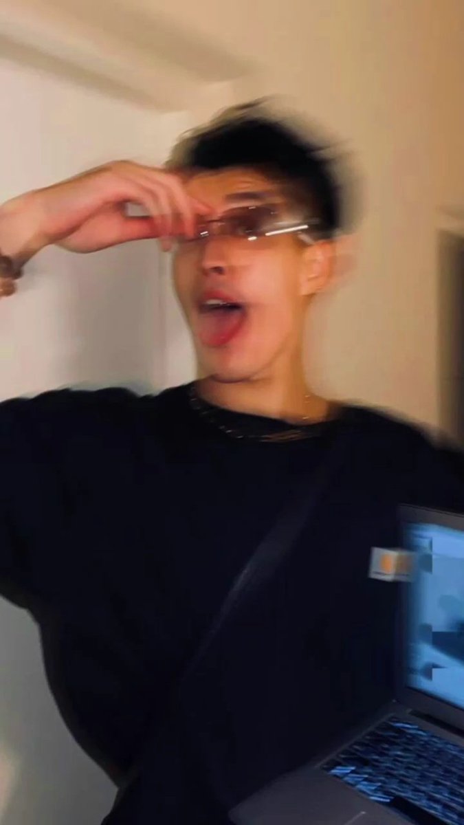 adeknxgojo's tweet image. Krating nih seriusan anak tongkrongan yg kalo pulang pas ingat aja sisanya nongkrong sampe diusir warga