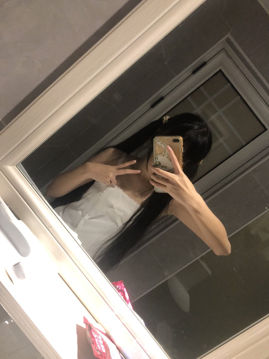 反差萝莉收养高壮180肌肉男 tweet media
