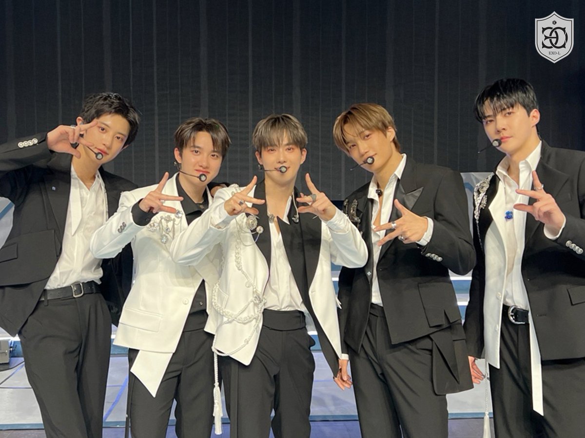 no_loey_no_life's tweet image. EXO Weverse Update 👑 Crown Recap