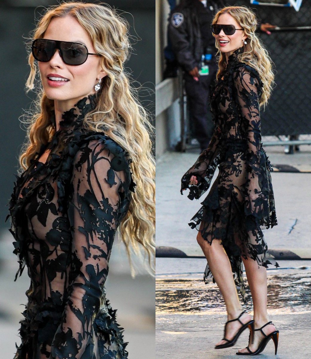 Margot Robbie stuns for ‘WUTHERING HEIGHTS’ press in Los Angeles. 📷