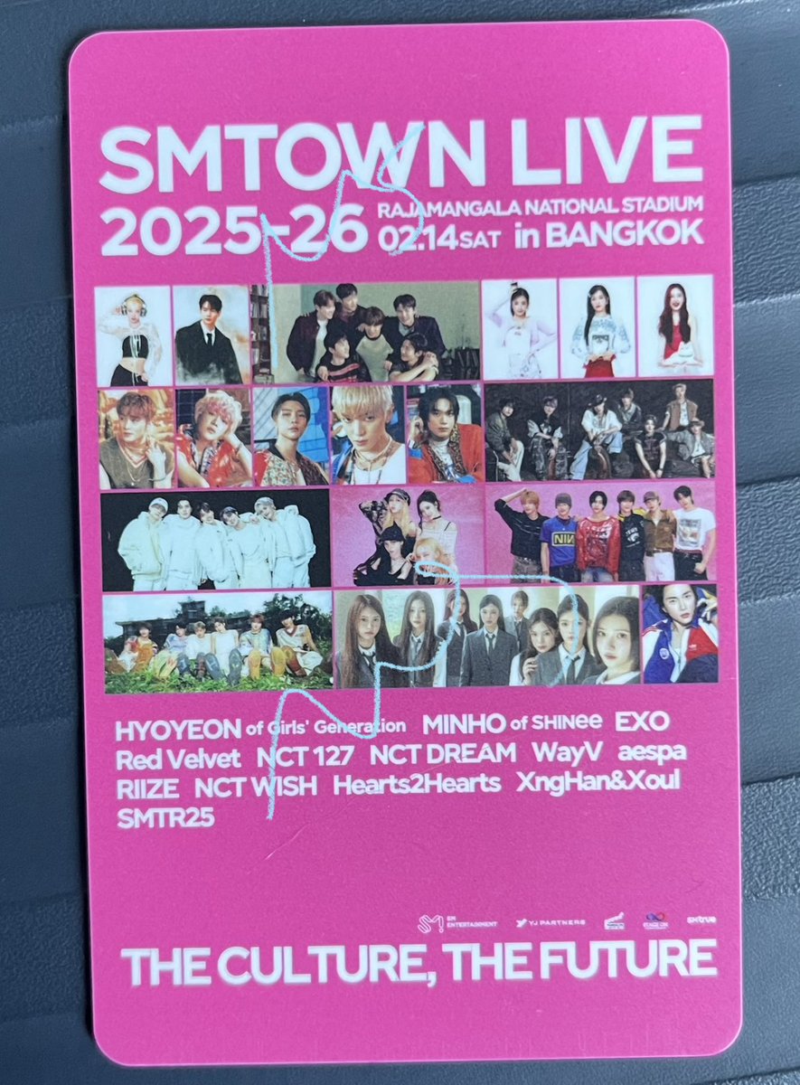 บัตรแข็งคอนsmtown ชมพูแปร้ดเลยล่ะ