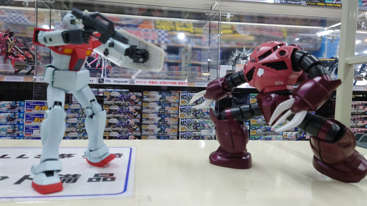 KENTZ様から #マスターグレード #ジム と #シャア専用ズゴック を展示