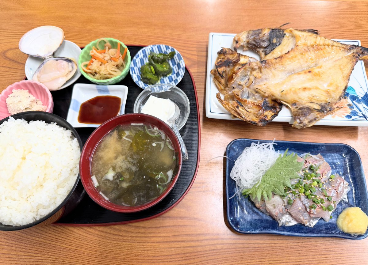 出山路快速 tweet media