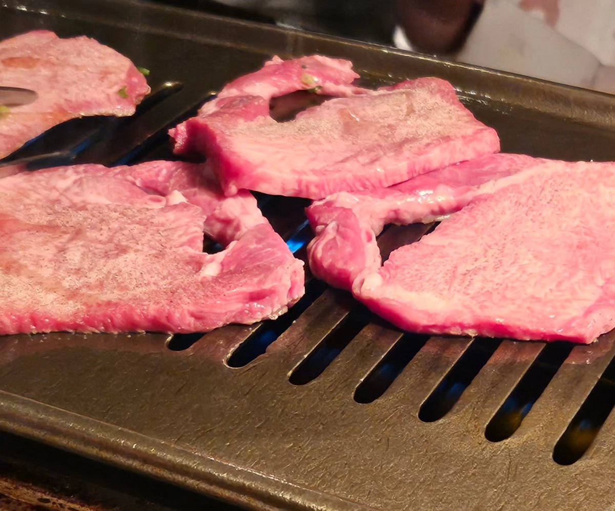 焼き肉を食べに来ました😋