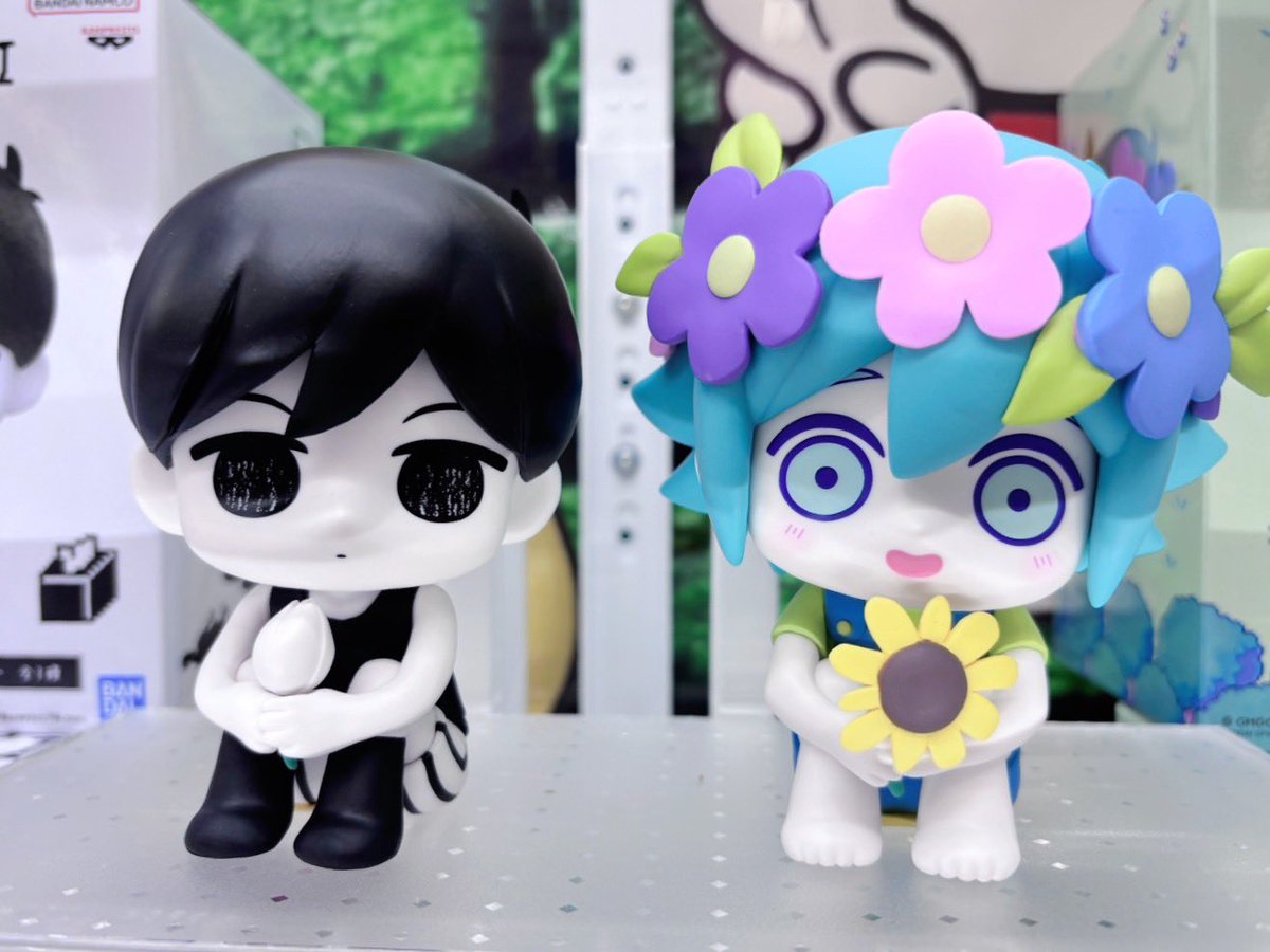 OMORI おすわりフィギュア-オモリ- ・OMORI おすわりフィギュア-バジル