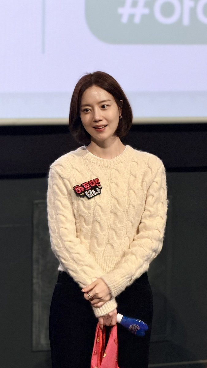 p5p5_'s tweet photo. 채원언니 사진 박제 어떻게 안 시켜요.. https://t.co/PreFmvNAWV