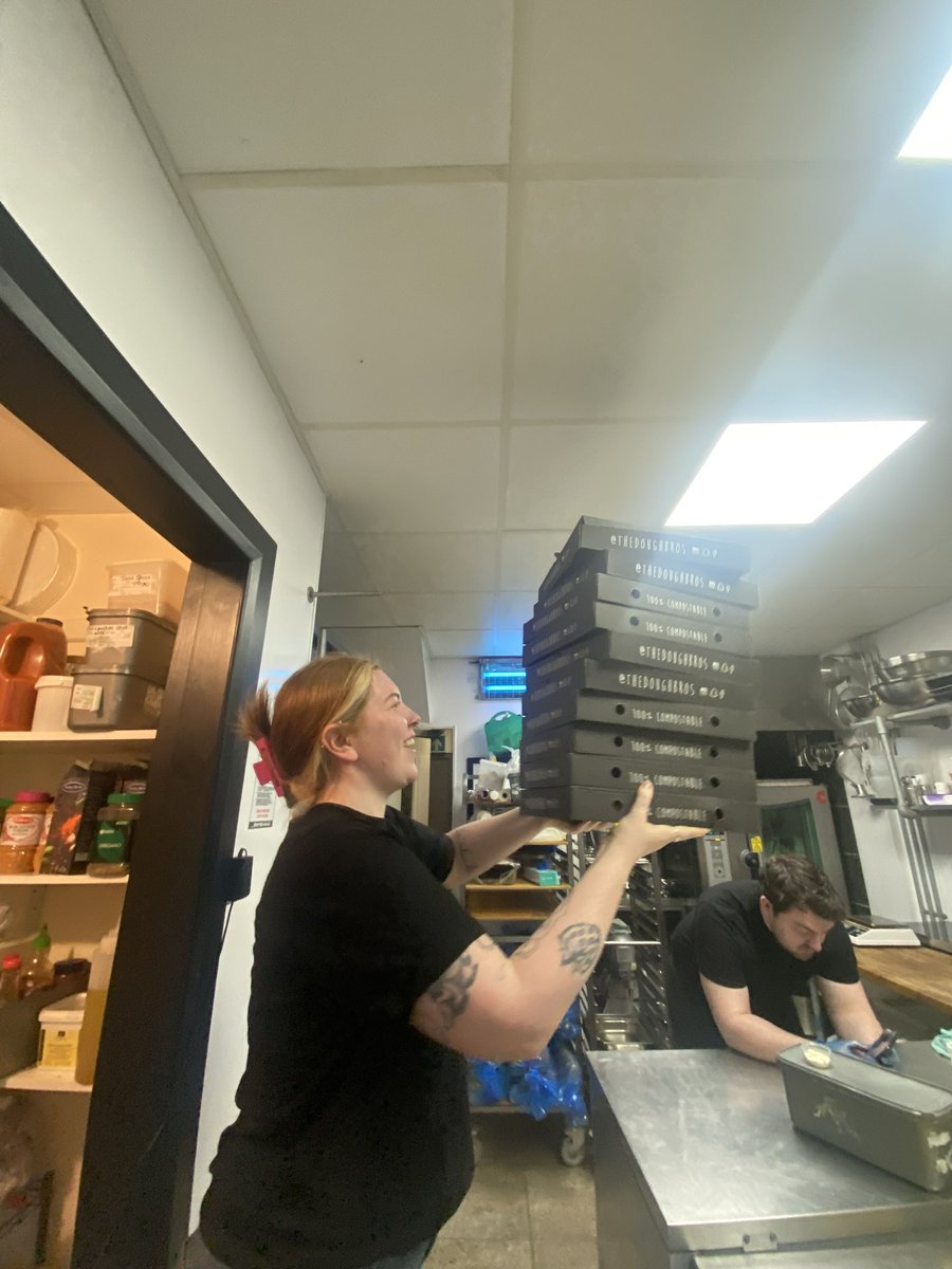 faye ní dhomhnaill tweet media