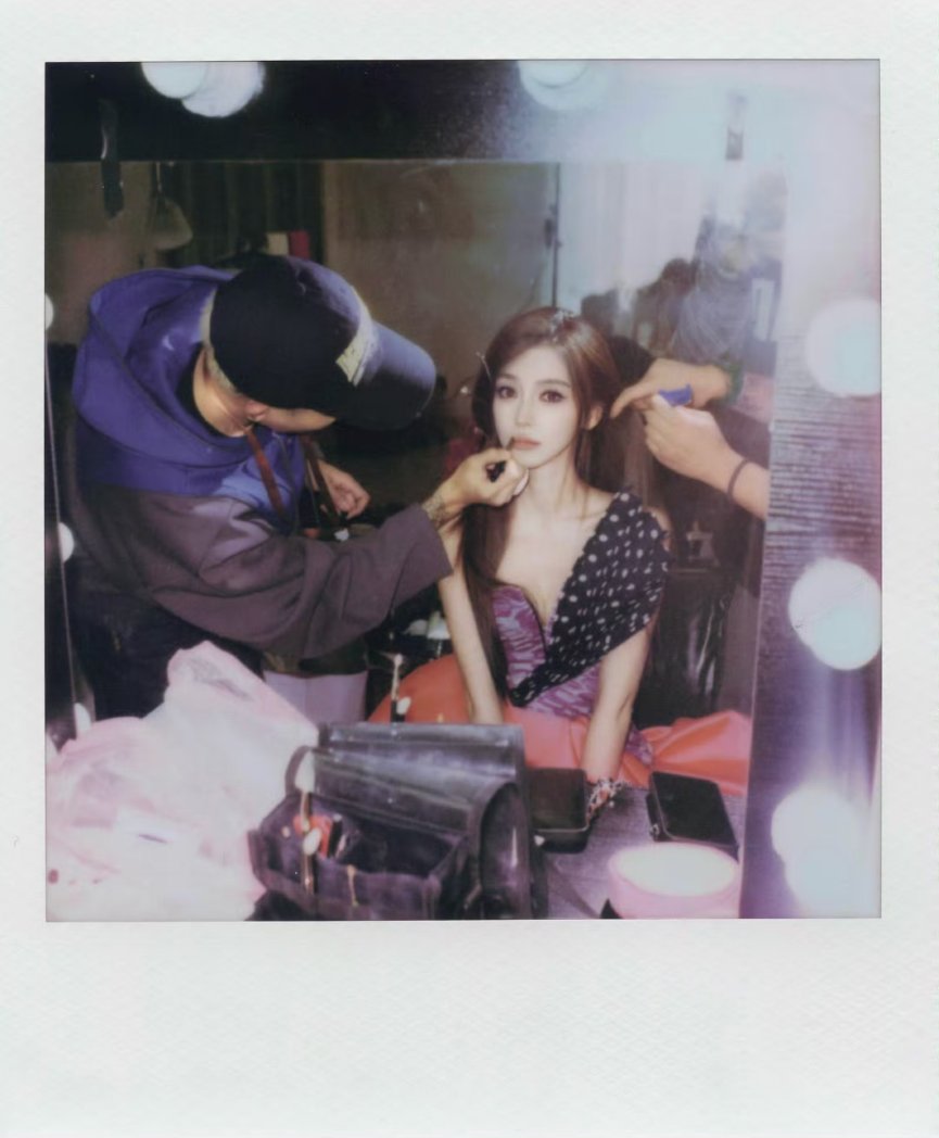 cdrama_update's tweet image. #Angelababy’s studio shares behind the scenes snaps 

#YangYing #杨颖