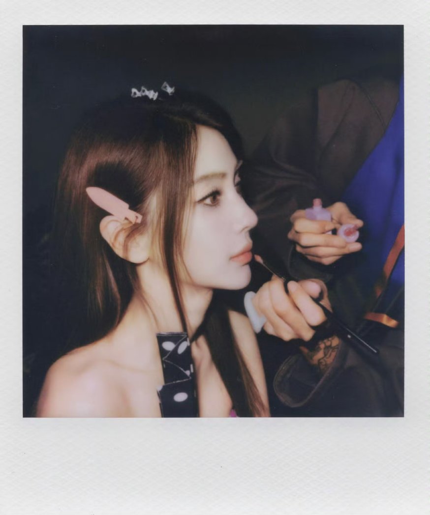 cdrama_update's tweet image. #Angelababy’s studio shares behind the scenes snaps 

#YangYing #杨颖