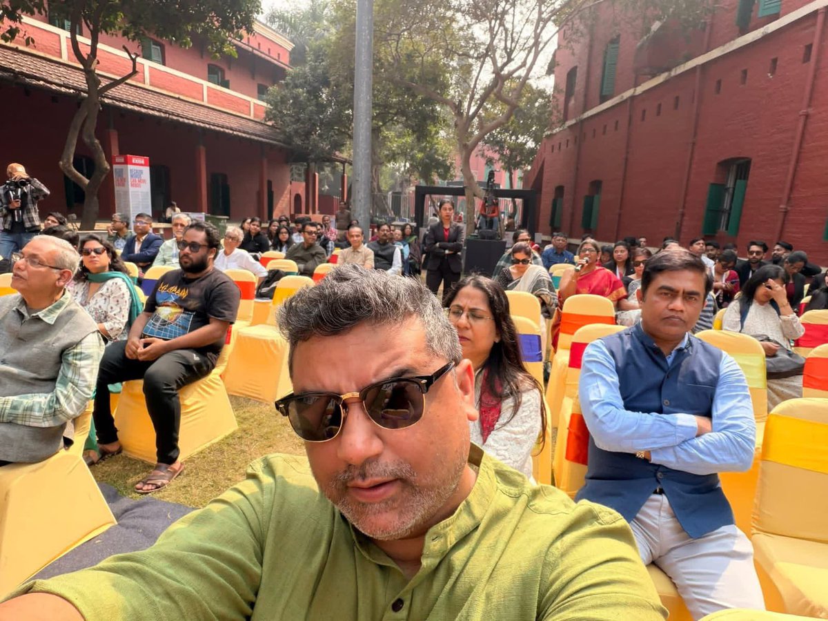 Paperclip_In's tweet photo. Yesterday, our first book Robin Hood of Kathiawar and Other Extraordinary Stories from India's Freedom Movement, published by @HarperCollinsIN, was officially unveiled at the Kolkata Literary Meet.
A massive thank you to author and historian @narayani_basu for the brilliant discussion and to @kan_writersside for the masterful moderation.
It was an honor to debut our book surrounded by such a vibrant literary community. Thank you to everyone who joined us for this special occasion.