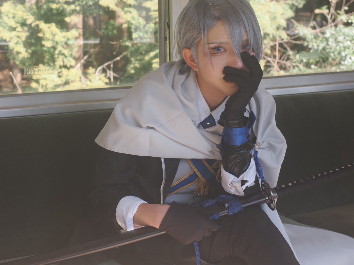 200m400mC's tweet photo. コスプレ 山姥切長義
撮影：いな
-----------------
現代遠征風ちょぎくん〜 電車🚃💨 https://t.co/LPyWC9iAEw