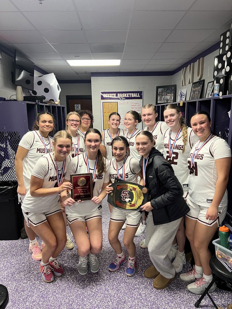 SIT 3rd PLACE CHAMPS vs South
68 - 50

Top Scorers:
Guerrero 32
Ostmeyer 12
O’Hara 9
Banninger 8

Top Rebounders:
Guerrero 12
O’Hara 7
Ostmeyer 6
Abbott 5

Top Assists:
Guerrero 6
Ostmeyer 3
Hastings 3

Top Steals &amp; Deflections:
Guerrero 7
Ostmeyer 3

Game Belt Award: 
Guerrero💪