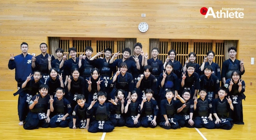 jrathlete's tweet photo. 【チーム紹介】
楽しむことを大切に、剣の道を歩む。
浅羽少年剣道教室
https://t.co/WR3VLG829M

#ジュニアアスリート磐田 #小学生 #中学生 #剣道 #浅羽少年剣道教室 #袋井市 https://t.co/PiaMqSGda0