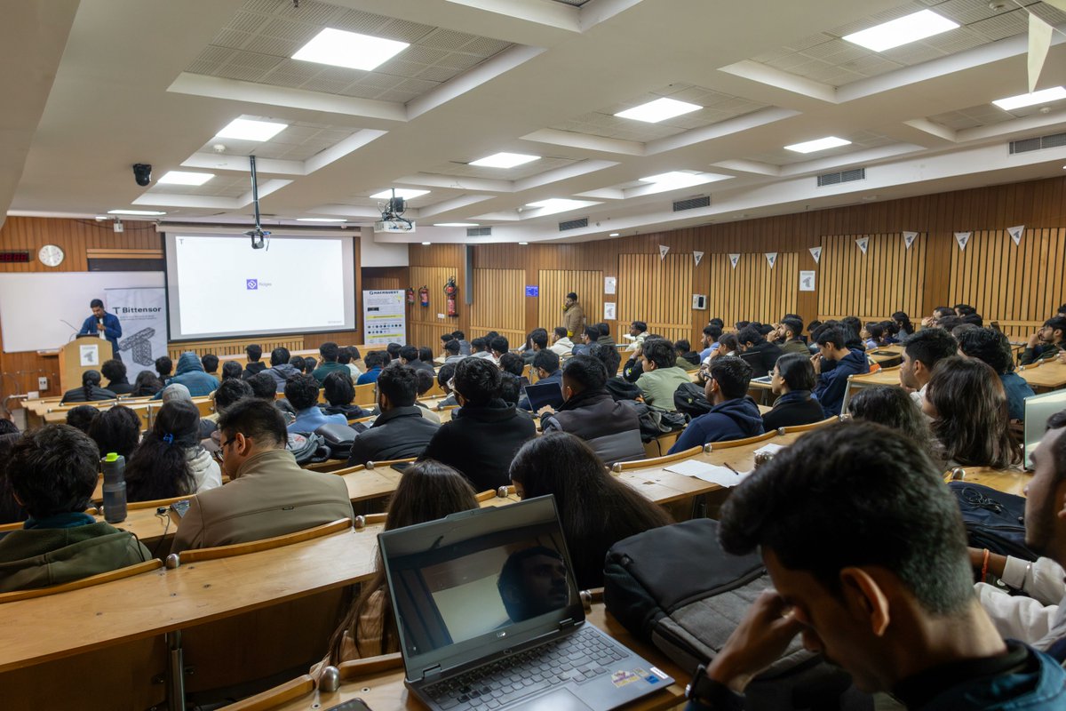 HackQuest tweet media