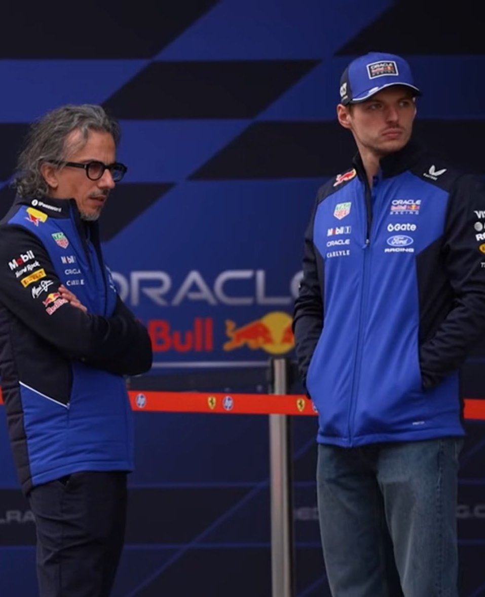 GCancino11's tweet photo. Max: pero si puedo ir al garage de Cadillac un ratito?

Laurent: no creo que sea posible Max... https://t.co/a2vMIBmUIC
