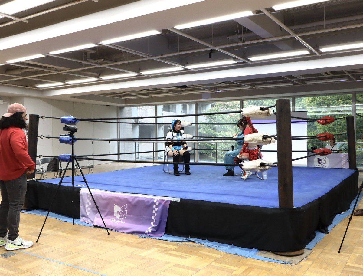 東京藝術大学の卒展は明日28日から！
ヒヨリの展示場所は上野キャンパス校内にある「総合工房棟3階プレゼンルーム」になります！
作品の近くにヒヨリがいた場合は、是非お声がけください！✨️

ジャンルは映像作品！撮影した時の様子をチラ見せですー！👀🍎
#ChocoPro #TeamHiyori