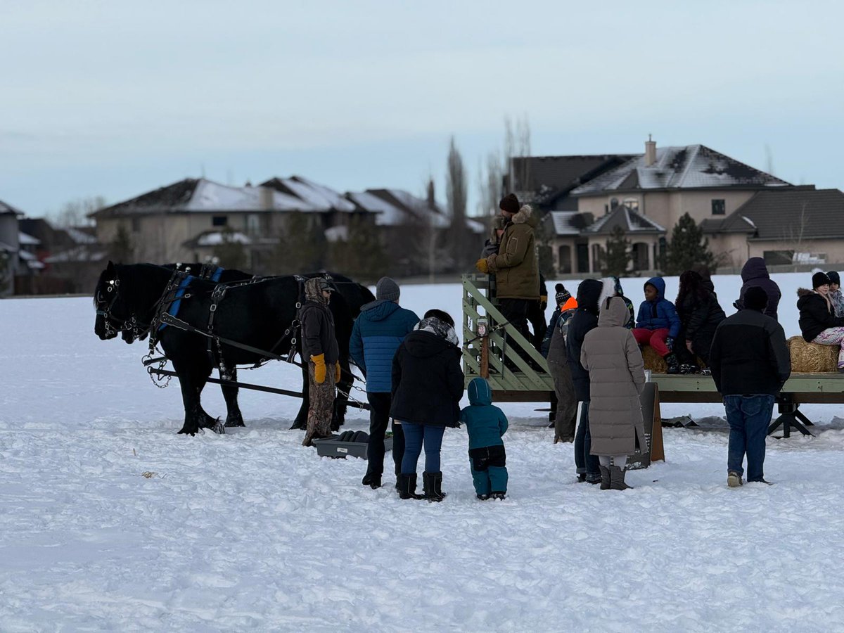 NathanIpYEG's tweet photo. What a day! ❄️✨

Yesterday I joined the Greater Windermere Community League's Winter Fest, and it was amazing to see so many families out enjoying the beautiful weather. Always great to be part of such a vibrant community!

#yegsw #yeg #yeglocal #ab https://t.co/bnKVScn7dL