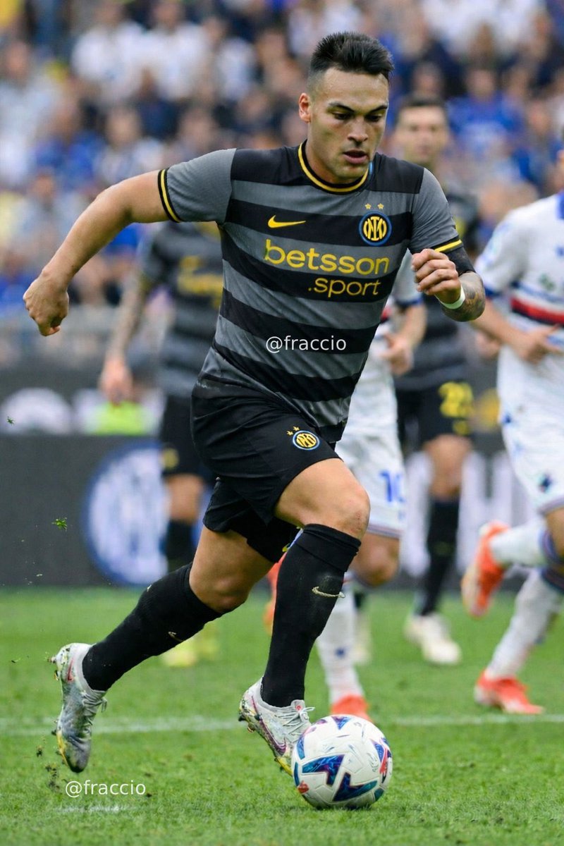 IManthferro's tweet photo. I have 6 months to put aside 900 bucks… This will be the best collection of Inter shirts since God knows when!🙌🖤💙 https://t.co/nsPu9v6p9u