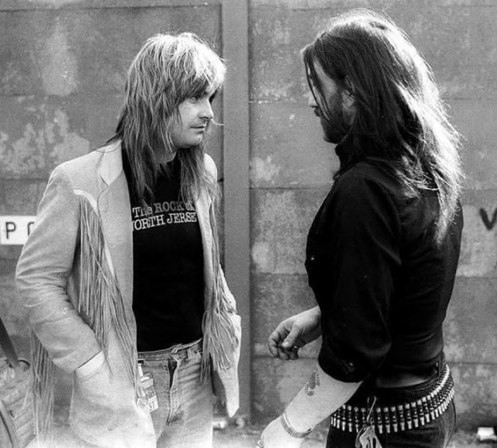 Ozzy Osbourne and Lemmy Kilmister chatting in 1981