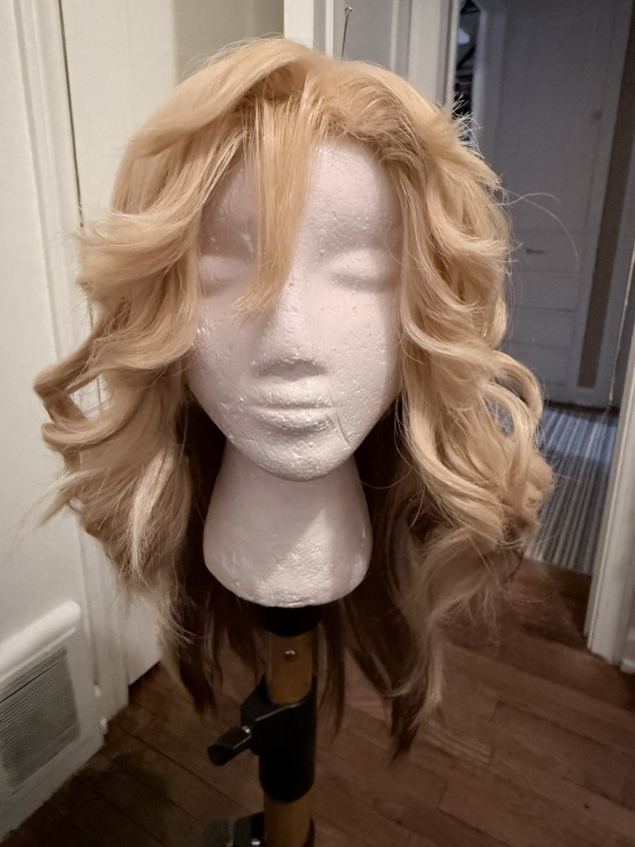 hydrousbow's tweet photo. guess who 👀 https://t.co/mmgKgCUYlE